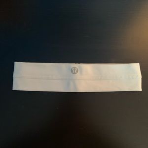 Lululemon headband in White